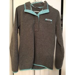 grey and blue Columbia fleece pullover
